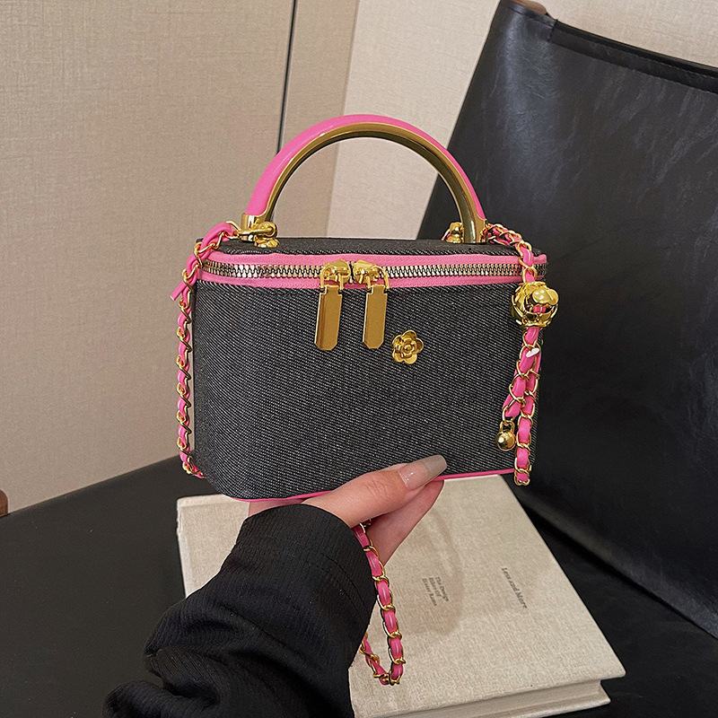 Trendy Simple Fashion Lightweight Crossbody Bag - Image 2