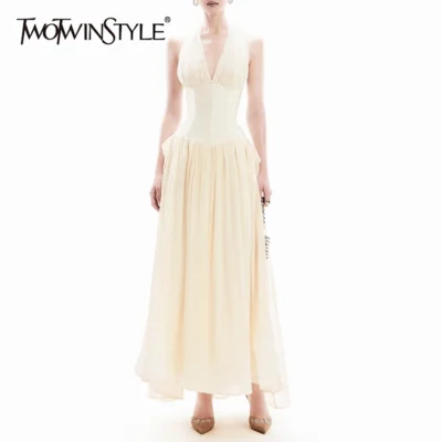TWOTWINSTYLE Solid Spliced Folds Slimming Dresses For Women V Neck Sleeveless Tunic Temperament Minimalist Dress Female Style