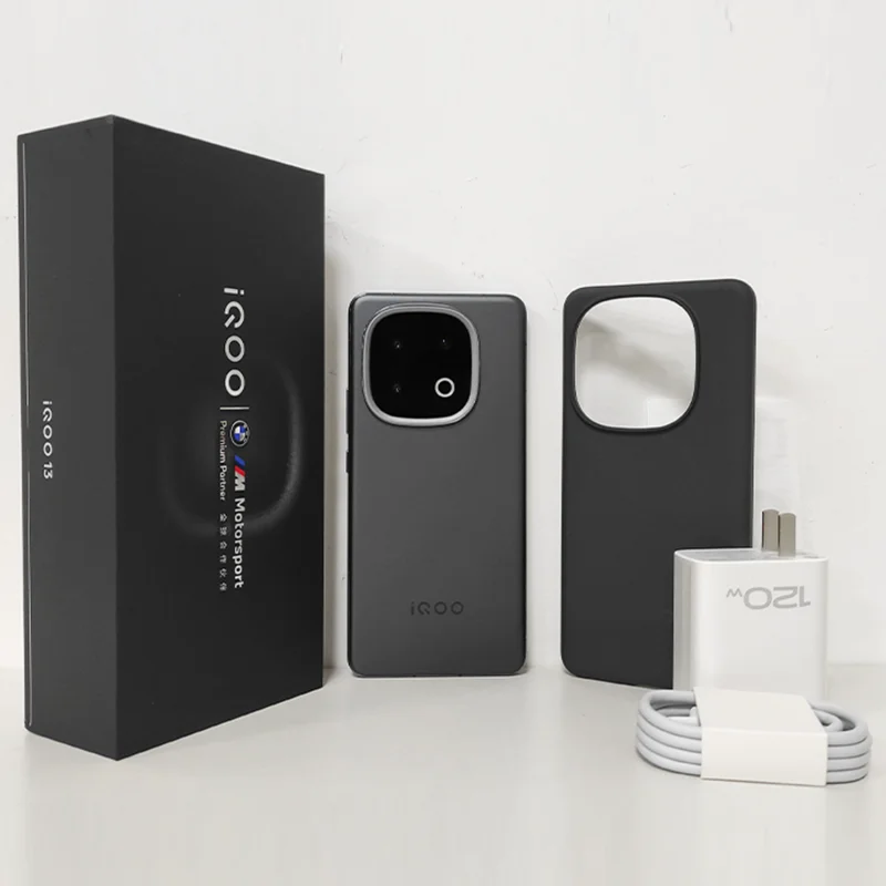 Original ViVO iQOO 13 5G Phone Snapdragon 8 Elite 50MP Rear Camera 6150mAh 120W SuperVOOC 6.82'' AMOLED 144Hz Android 15 NFC OTA - Image 2